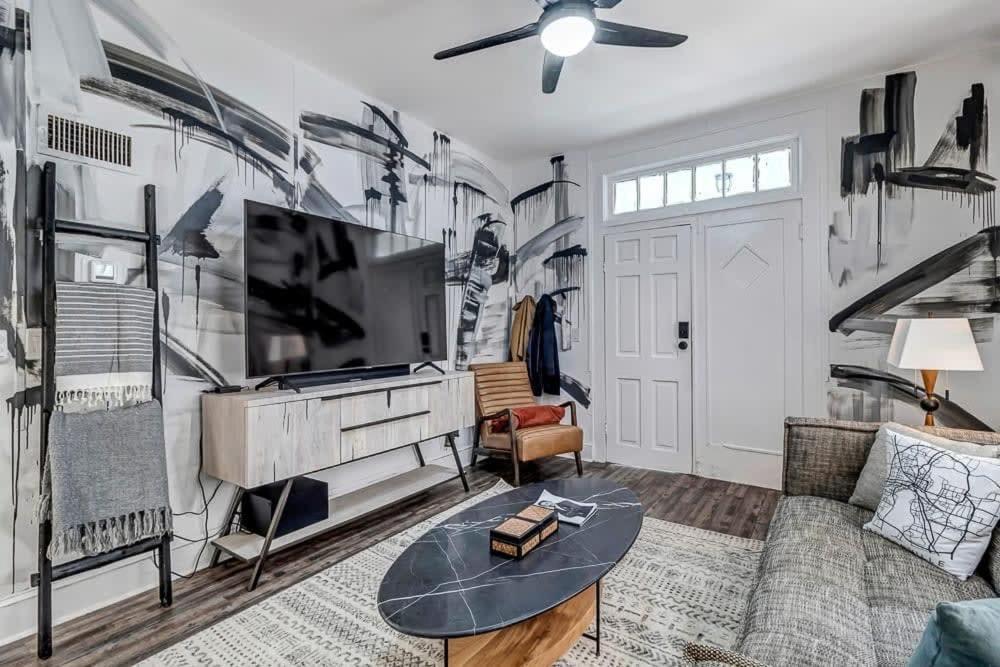Contemporary Apartment - 5 Min To Tiaa Bank Field! แจ็กสันวิลล์ ภายนอก รูปภาพ