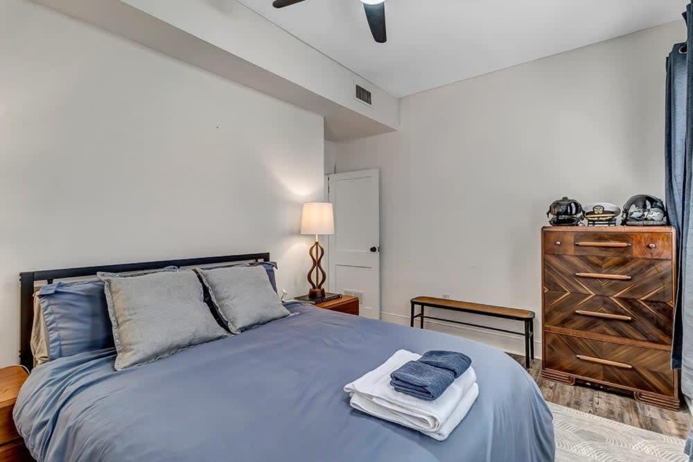 Contemporary Apartment - 5 Min To Tiaa Bank Field! แจ็กสันวิลล์ ภายนอก รูปภาพ